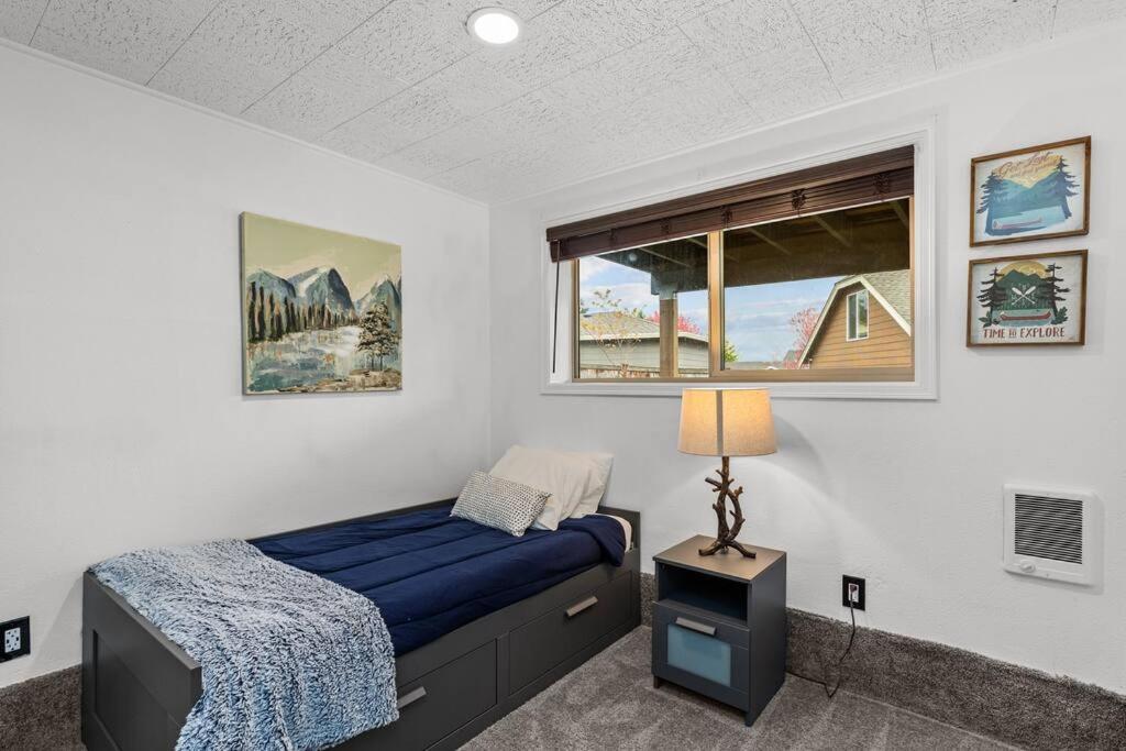 오번 Pacific Nw Gem W/Hot-Tub 15 Minutes Airport. 아파트 외부 사진