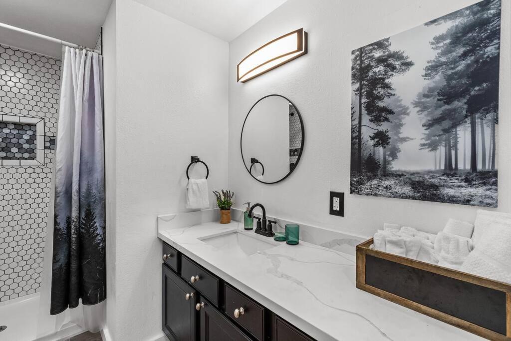 오번 Pacific Nw Gem W/Hot-Tub 15 Minutes Airport. 아파트 외부 사진